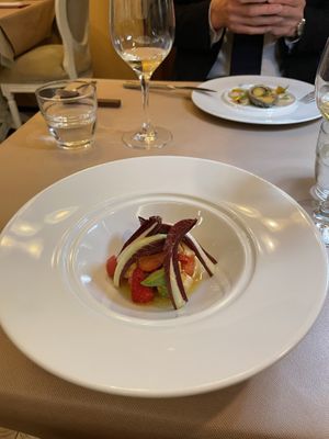   at momento - モメント in Tokyo