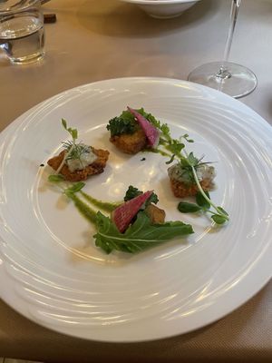   at momento - モメント in Tokyo