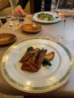   at momento - モメント in Tokyo