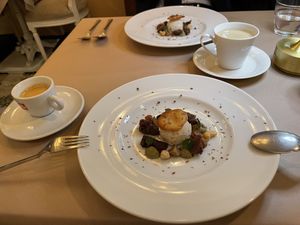   at momento - モメント in Tokyo