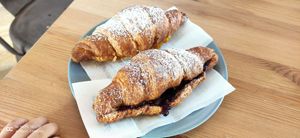 Cornetti vegani ripieni di marmellata at La Casa di Marzapane in Trento