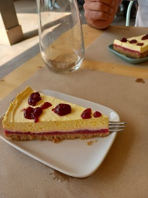 No-cheese cake ZAFFERANO E LAMPONE!!! at Rutz in Somma Lombardo