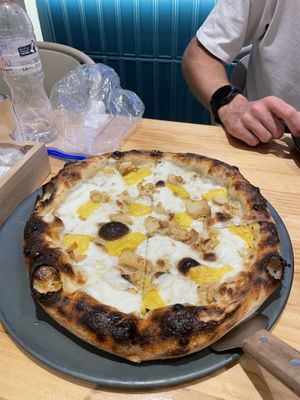 Cheesy vegan pizza   at Vegano in Bangkok