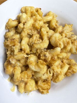 Vegan mac n cheeze at Seva in Detroit