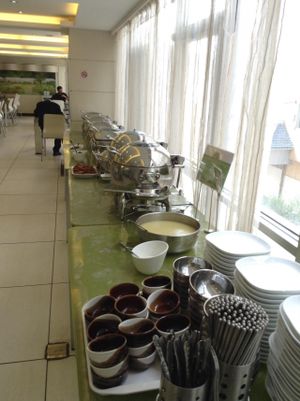 The buffet spread. 8 dishes to delight, rice, a soup, and breads. at Zhong Nong Jian Kang Jia Yuan in Kunming