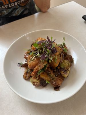 The Avocado 🥑 Brussel Sprouts 🌱 salad. Fantastic!   at Walpa Lobby Bar in Yulara