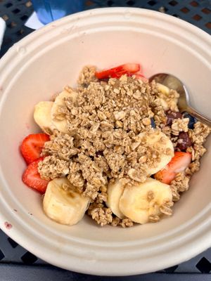 acai bowl at Bella Vida Cafe in West Cape May
