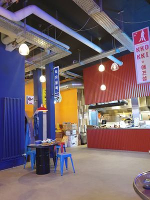 Counter at Kkokki Vegan House in Hamburg