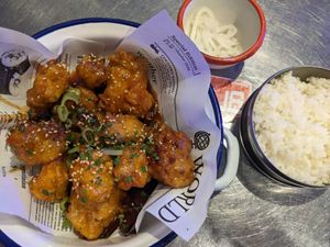 Tofu and cauliflower nono at Kkokki Vegan House in Hamburg