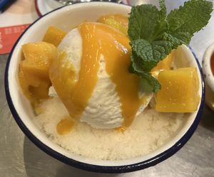 Bingsu with mango  at Kkokki Vegan House in Hamburg