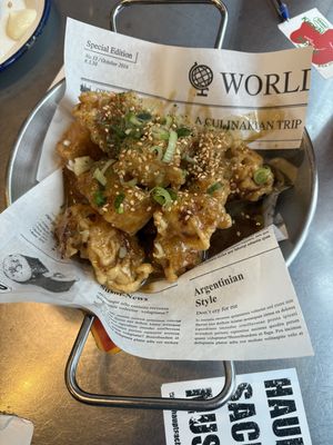 Nono chicken- kombo cauliflower and tofu  at Kkokki Loves Vegan in Hamburg