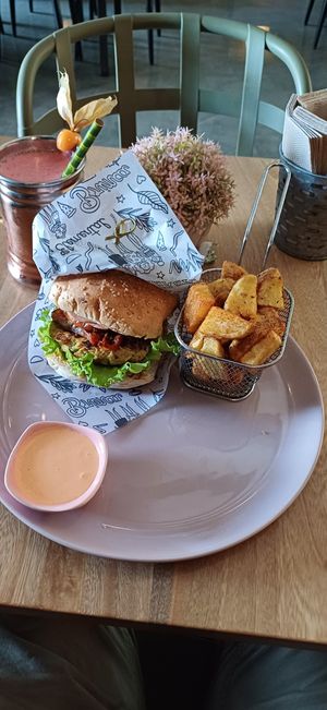  at Elemental in Marinilla