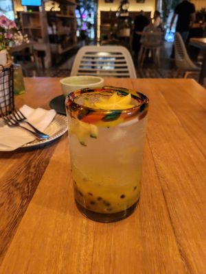 Soda de maracuya at Elemental in Marinilla