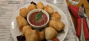 Fried dough balls at Pizzamisù in Nottingham