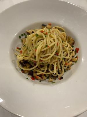 Tuna spaghetti aglio e olio at Plant Based in 