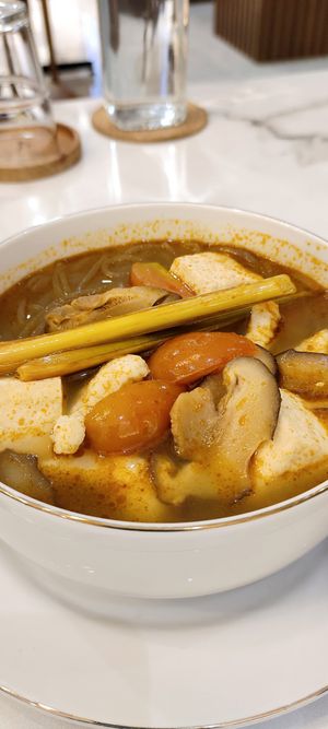 道地的冬阴汤粉。必点 at Plant Based in 