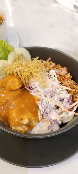 食材新鲜，酱汁浓郁。 at Plant Based in 