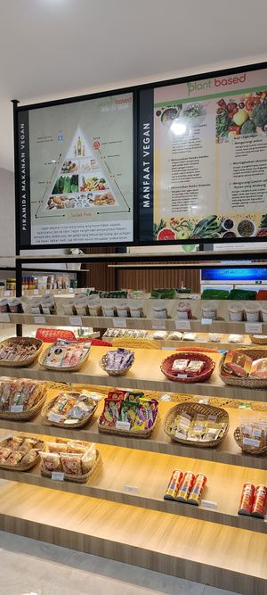 品种繁多 at Plant Based in 