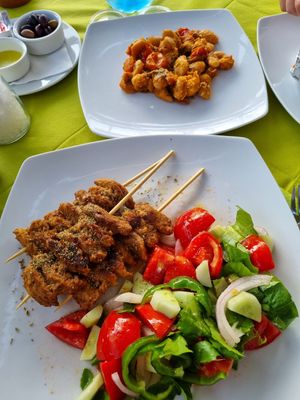 Vegan Souvlaki and Giant Beans at Edesma Taverna in Corfu