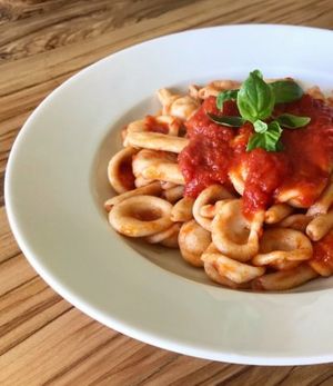 Orecchiette al pomodoro at Humus Vegan Tenerife in Tenerife