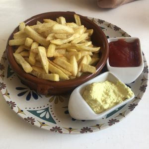 Fries with mayonnaise   at Humus Vegan Tenerife in Tenerife