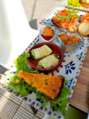 Plato Mixto 2/2 at Humus Vegan Tenerife in Tenerife