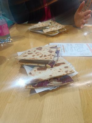Piadina hummus, radicchio, aceto balsamico at Mize in Bellaria-igea Marina