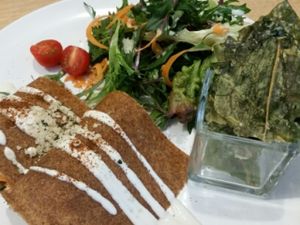 raw samosa at Raw8 Cafe in Osaka