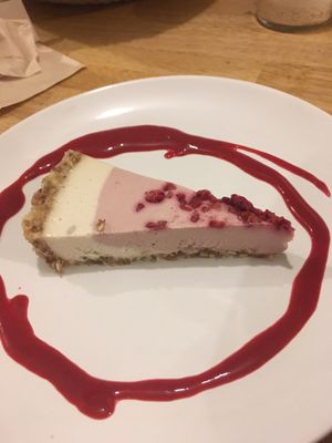 Berry cheesecake  at Raw8 Cafe in Osaka
