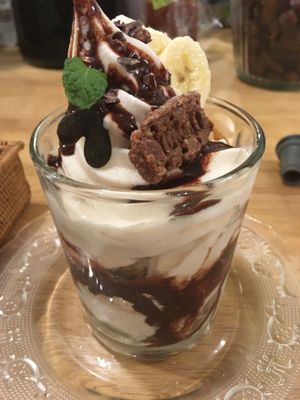 Chocolate ice cream  at Raw8 Cafe in Osaka