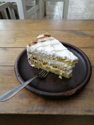 Tres leches tarta at TierraLibre in Santiago