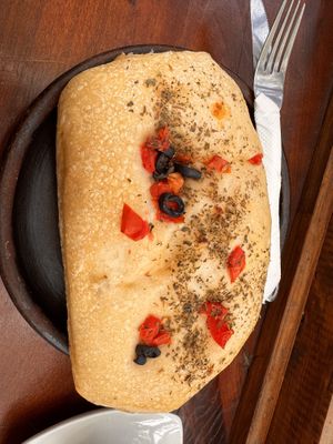 Foccacia Tomate  at TierraLibre in Santiago