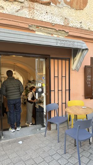 Afuera  at Filteraj Specialty Coffee & Shop in Zagreb