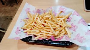 Fries at 31 Gatitos in Mexico City