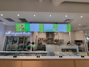  at Crisp & Green in Naples