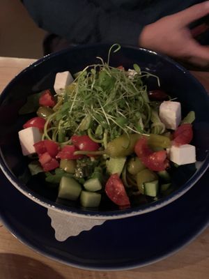 Zucchini Nudeln mit „feta“ Käse  at Körle und Adam in Stuttgart