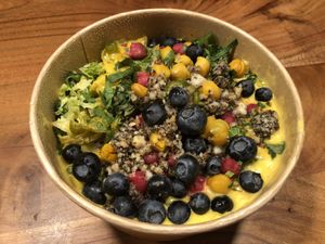 Take away: Winter kamut noodles with a lot of vegetables at Körle und Adam in Stuttgart