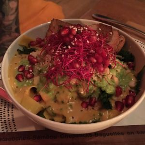 thai bowl sooo delicious at Körle und Adam in Stuttgart