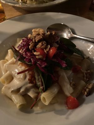 Nudeln mit „Käse“Soße 🥰 at Körle und Adam in Stuttgart