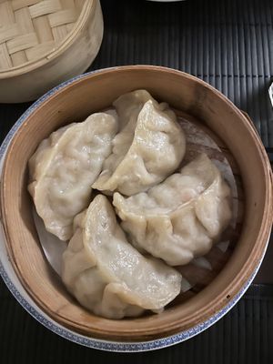 Gaozi with vegetables  at Glückskeks in Bern