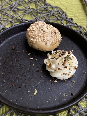 selbstgemachtes dinkelgebäck  at Kunterbunt in Waidhofen An Der Ybbs