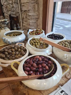 Olives at La Botiga Griega in Barcelona