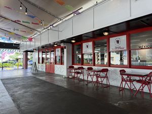 Outside view of the place  at Taqueria El Gallo Rosa in Honolulu