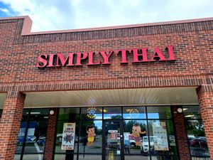 Exterior of building at Simply Thai in Fort Collins