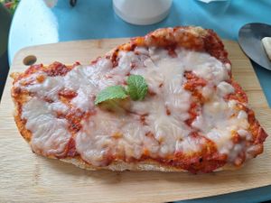 Vegan pizza at Kneading Peace in Malacca