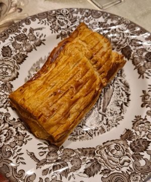 Cheese roll at De Vegan Bakker in Heusden