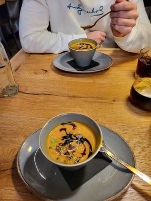 Vegane Kürbiscremesuppe at Am Paulusbogen in Passau