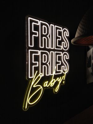 All about chips. at Frittenwerk - Hbf Mainz in Mainz