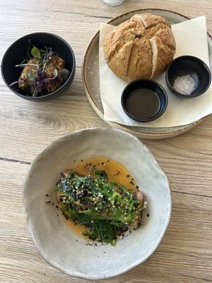 Seaweed kroketjes 4,50€ | Sushi van aubergine 15,50€ | vegan couvert  at Spuiplein 41 in Breskens