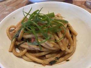 Nudeln in einer wunderbar leichten Erdnusssauce mit leichtem Chili und Zitrone   at Chez Nina in Amsterdam